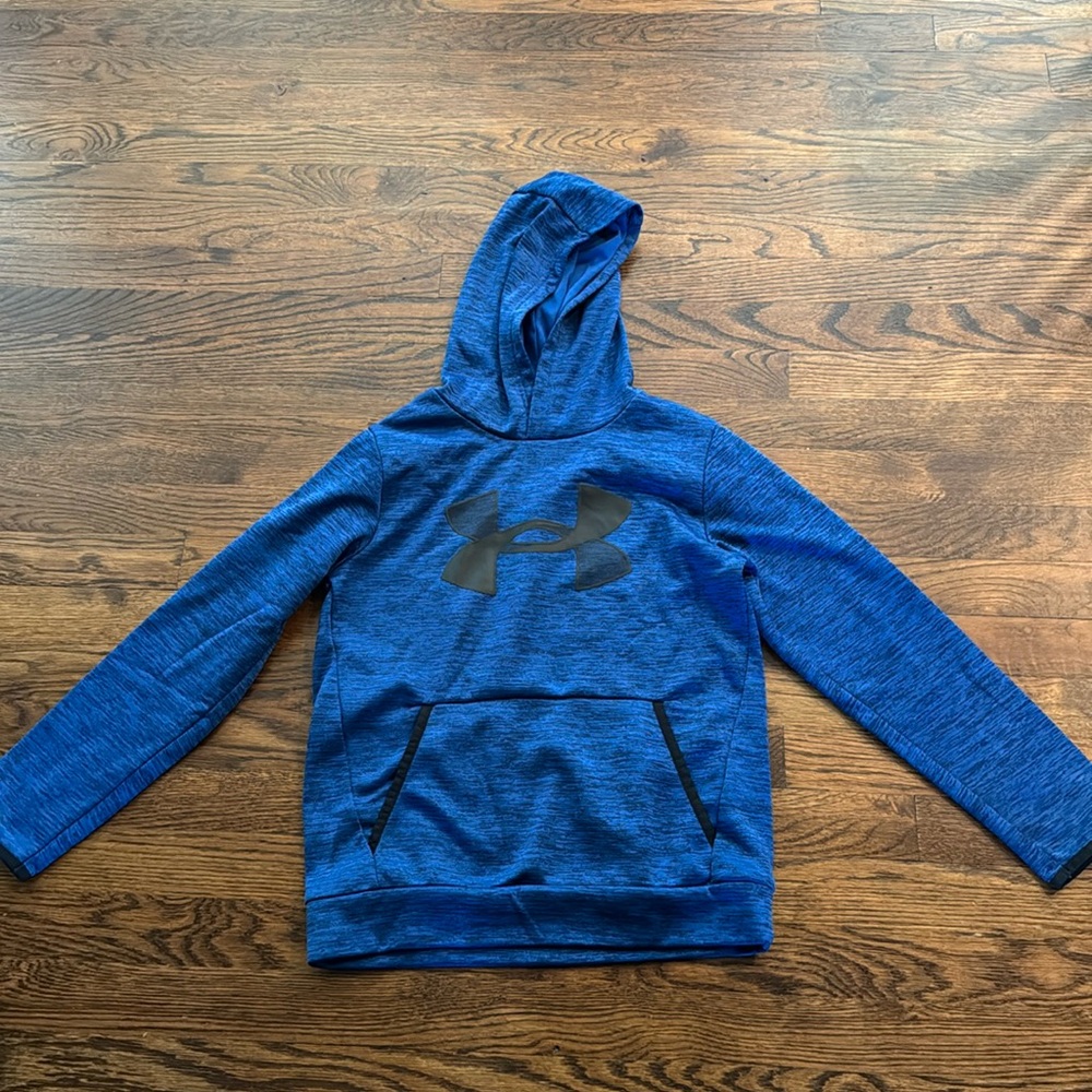 Under Armour sweatshirt
